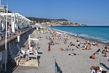 Il viole 2 enfants de 8 et 10 ans rencontrés sur la plage : 